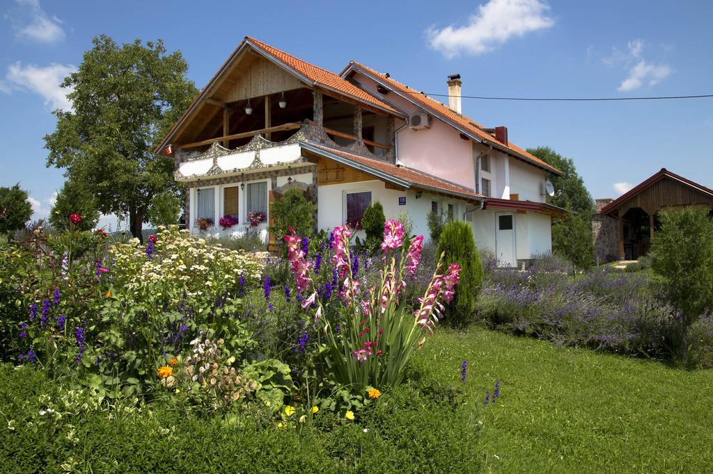 Lavanda Farm Apartmani Rakovica Zimmer foto